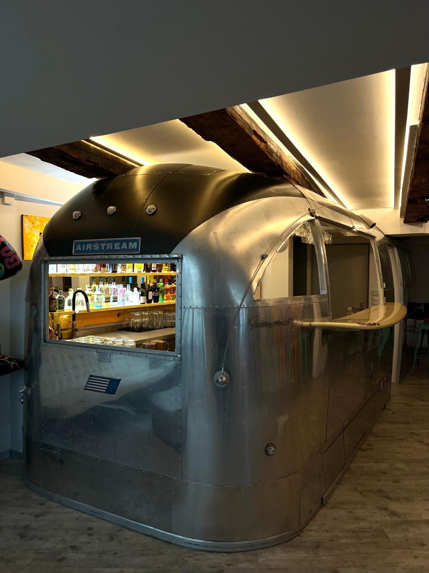 Airstream Guesthouse Basel City - Self Check-In Bagian luar foto